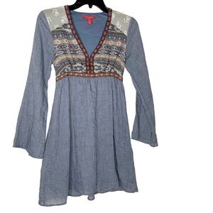 Chelsea & Violet blue long sleeve tunic top. Size XS